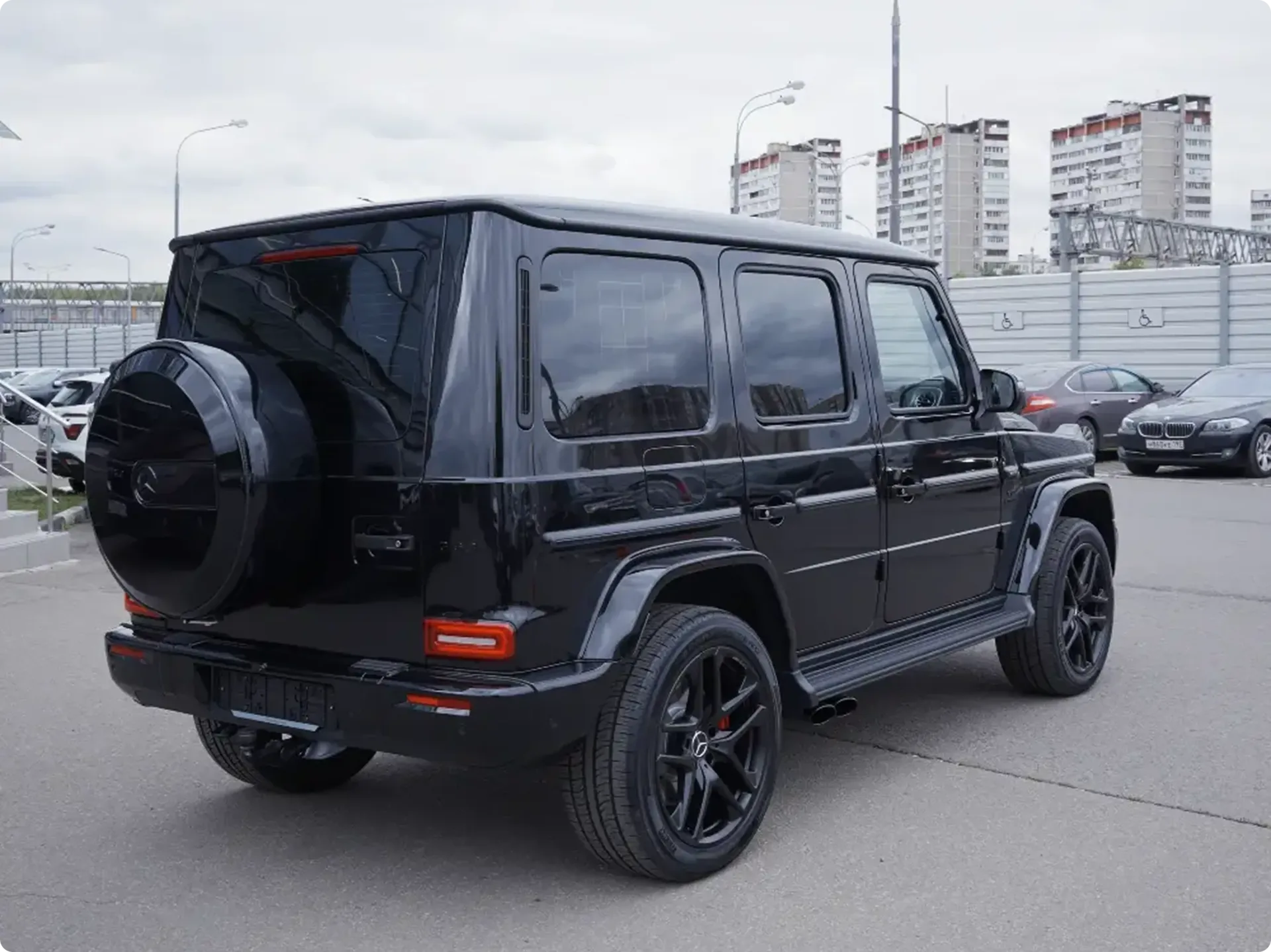 Полный комплекс защиты и стайлинга Mercedes‑AMG: от дисков до салона